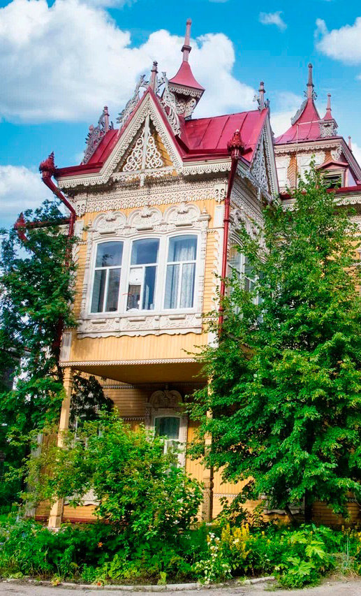 Золотой квадрат деревянных домов. 