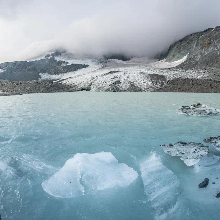 Ледник ИГАН. 