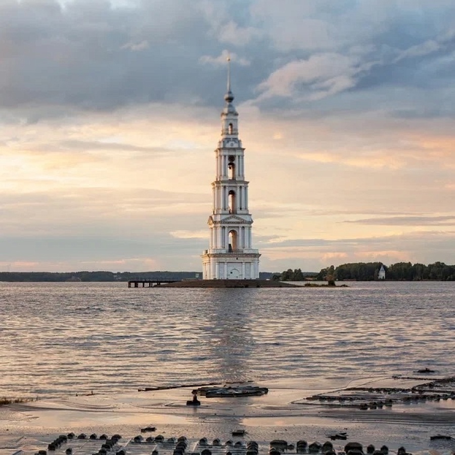 Колокольня Никольского собора . 