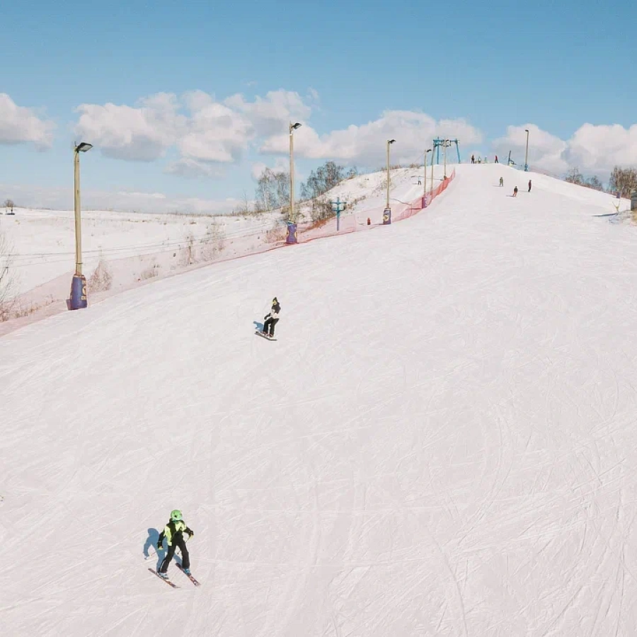 Спортивно-развлекательный комплекс «Семёно-Оленинский». 